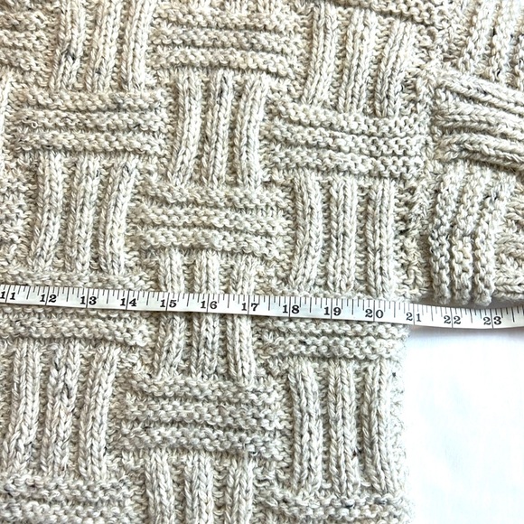 Vintage Handmade Cable Knit Crew Neck Raised Heavy Knit fisherman Sweaterr SZ L - Picture 7 of 9